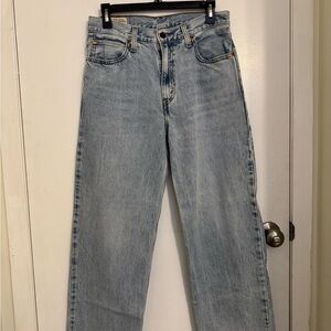 Levi's Light Wash Straight Jeans - Dad Jeans
